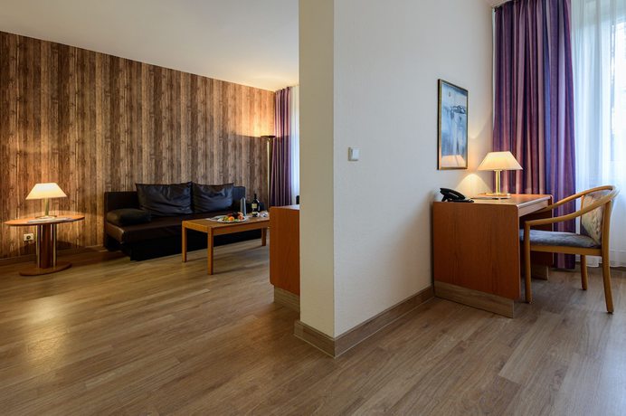 Imagen de la habitación del Hotel Waldhotel Berghof. Foto 2