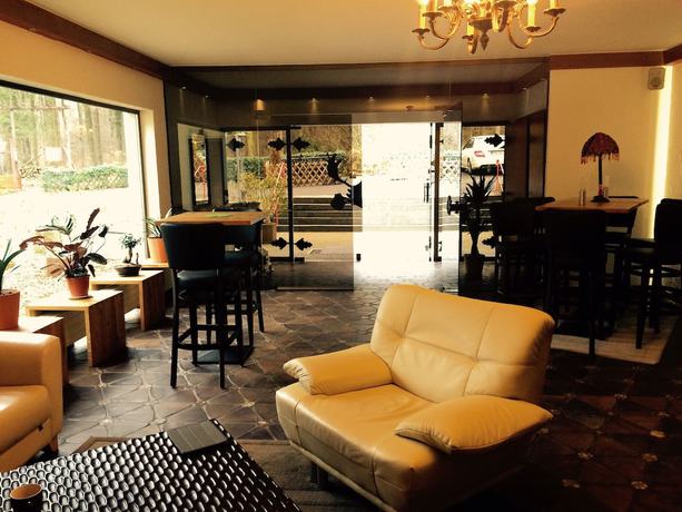 Imagen de los interiores del Hotel Waldhotel K&ouml;nig von Rom. Foto 18