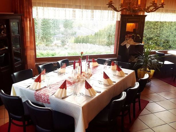 Imagen del bar/restaurante del Hotel Waldhotel K&ouml;nig von Rom. Foto 6