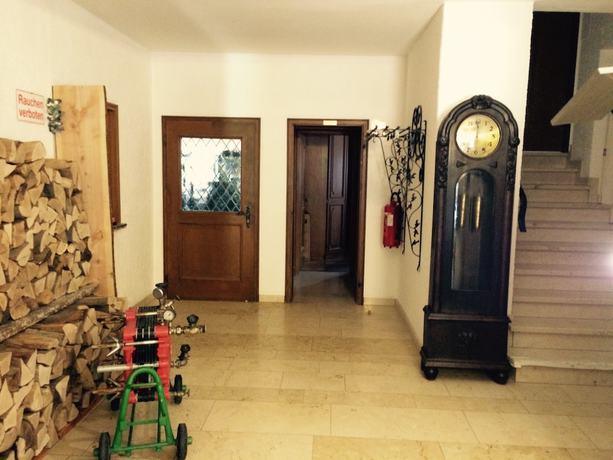 Imagen de los interiores del Hotel Waldhotel K&ouml;nig von Rom. Foto 20
