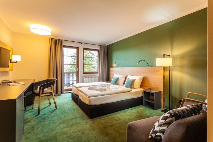 Imagen de la habitación del Hotel Waldhotel Kreuztanne. Foto 8