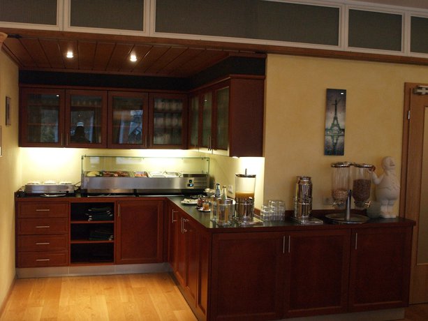 Imagen del bar/restaurante del Hotel Waldhotel Kurfuerst. Foto 6