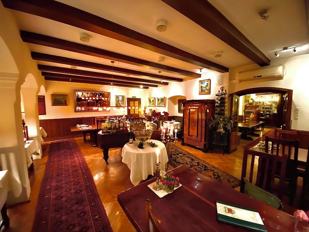 Imagen del bar/restaurante del Hotel Waldhotel Silberm&uuml;hle. Foto 2