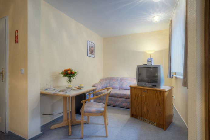 Imagen de la habitación del Hotel Waldhotel Sonnenberg. Foto 10