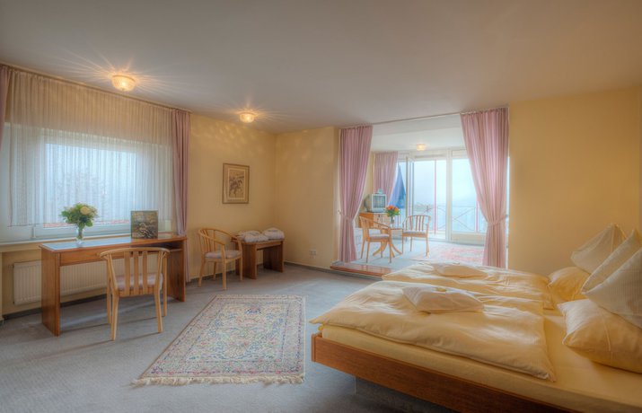 Imagen de la habitación del Hotel Waldhotel Sonnenberg. Foto 16