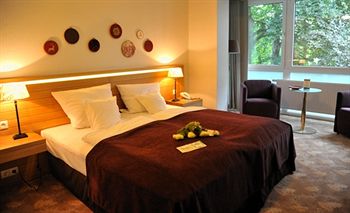 Imagen de la habitación del Hotel Waldhotel Tannenhäuschen. Foto 7