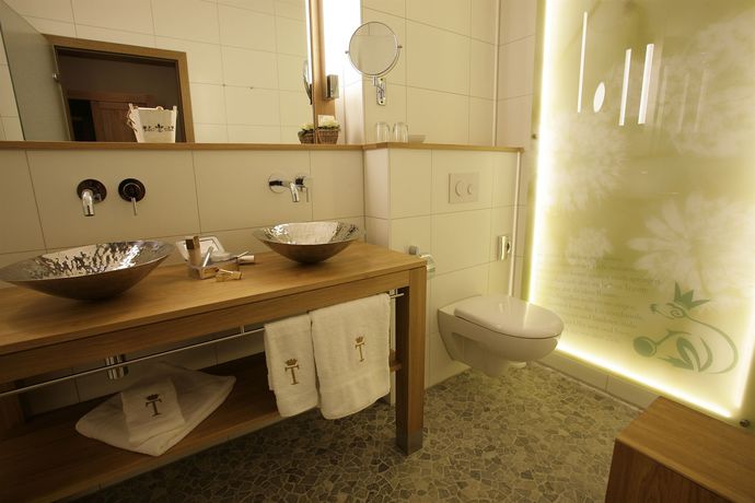 Imagen de la habitación del Hotel Waldhotel Tannenhäuschen. Foto 8
