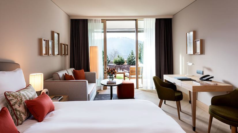 Imagen de la habitación del Hotel Waldhotel by B&uuml;rgenstock Lake Lucerne. Foto 18