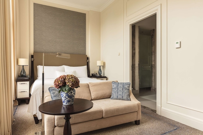 Imagen de la habitación del Hotel Waldorf Astoria Amsterdam. Foto 16