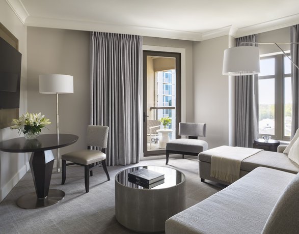 Imagen de la habitación del Hotel Waldorf Astoria Atlanta Buckhead. Foto 11