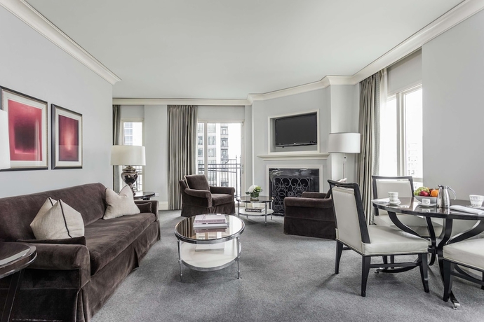 Imagen de la habitación del Hotel Waldorf Astoria Chicago. Foto 4