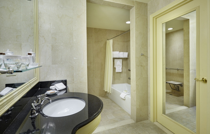 Imagen de la habitación del Hotel Waldorf Astoria New York. Foto 6