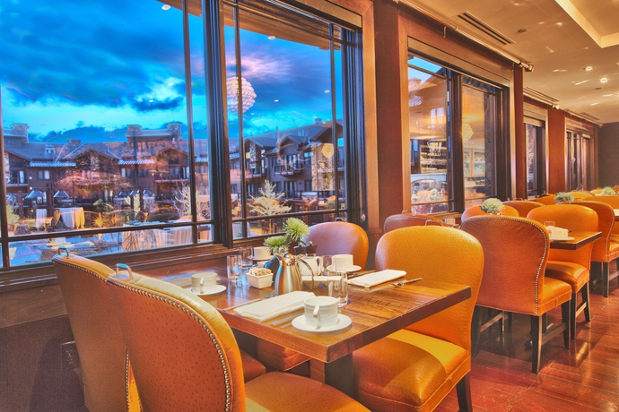 Imagen del bar/restaurante del Hotel Waldorf Astoria Park City. Foto 4