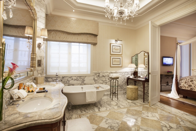 Imagen de la habitación del Hotel Waldorf Astoria Shanghai On The Bund. Foto 10