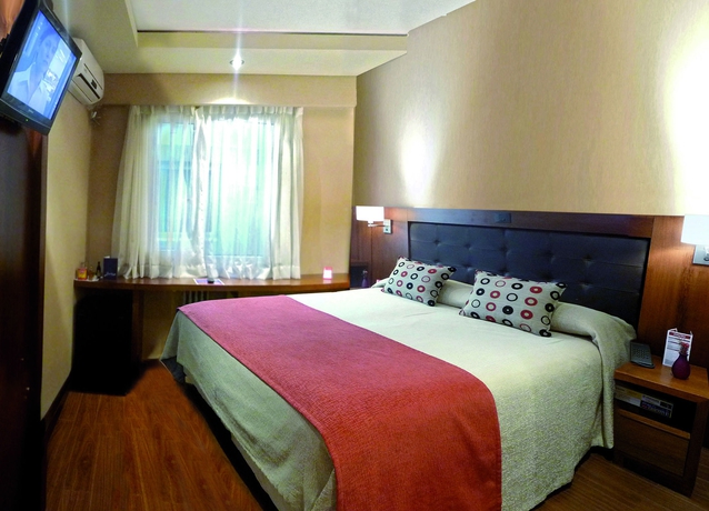 Imagen de la habitación del Hotel Waldorf. Foto 6