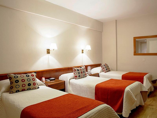 Imagen de la habitación del Hotel Waldorf. Foto 9