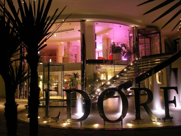 Imagen de los interiores del Hotel Waldorf - Premier Resort. Foto 19