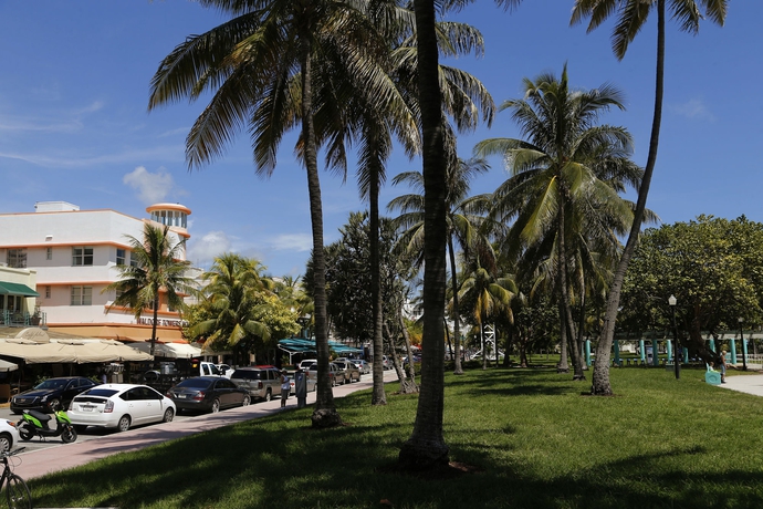 Imagen de los exteriores del Hotel Waldorf Towers South Beach. Foto 16