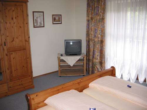 Imagen de la habitación del Hotel Waldpension J&auml;gerst&uuml;berl. Foto 13