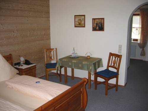 Imagen de la habitación del Hotel Waldpension J&auml;gerst&uuml;berl. Foto 14