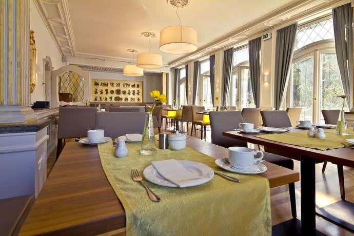 Imagen del bar/restaurante del Hotel Waldsee, Lindenberg im Allg&auml;u. Foto 4