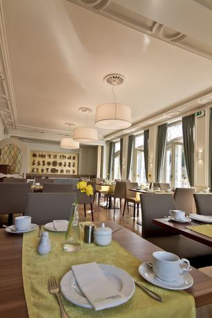 Imagen del bar/restaurante del Hotel Waldsee, Lindenberg im Allg&auml;u. Foto 9