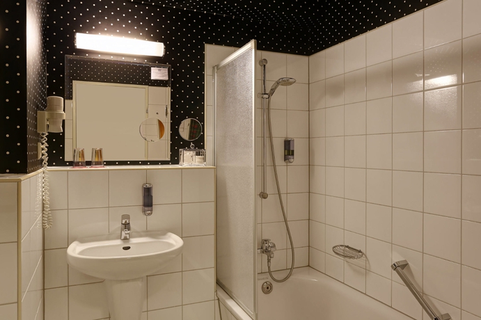Imagen de la habitación del Hotel Waldzeit Berlin-Gr&uuml;nau. Foto 11