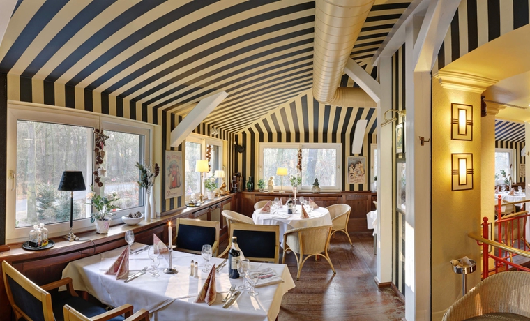 Imagen del bar/restaurante del Hotel Waldzeit Berlin-Gr&uuml;nau. Foto 9