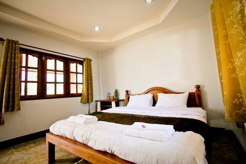 Imagen de los exteriores del Hotel Waleekarn Resort. Foto 20