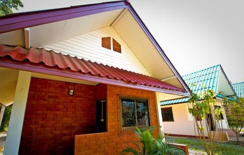 Imagen de los exteriores del Hotel Waleekarn Resort. Foto 21