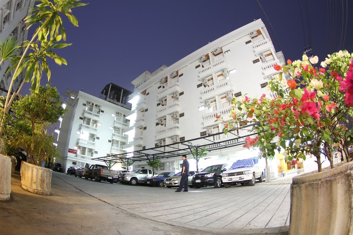 Imagen de los exteriores del Hotel Wallada Place. Foto 7