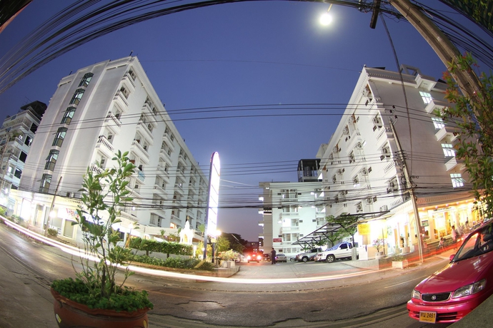 Imagen de los exteriores del Hotel Wallada Place. Foto 8