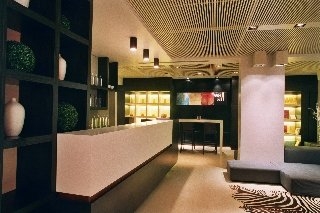Imagen del bar/restaurante del Hotel Wallart. Foto 2