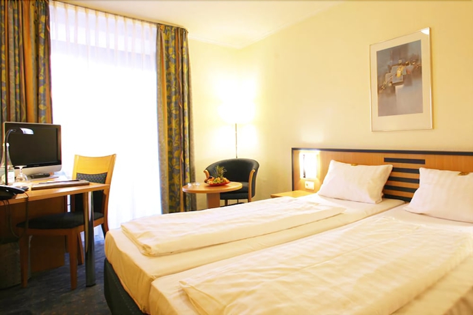 Imagen de la habitación del Hotel Wallis. Foto 14