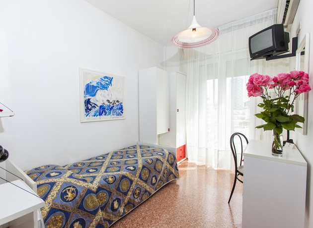 Imagen de la habitación del Hotel Wally. Foto 5