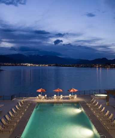 Imagen de la piscina del Hotel Walnut Beach Resort. Foto 18