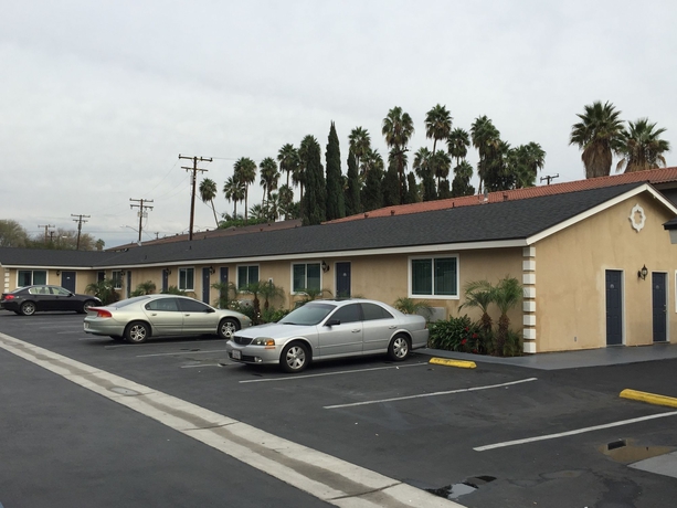 Imagen de los exteriores del Hotel Walnut Inn and Suites West Covina. Foto 14