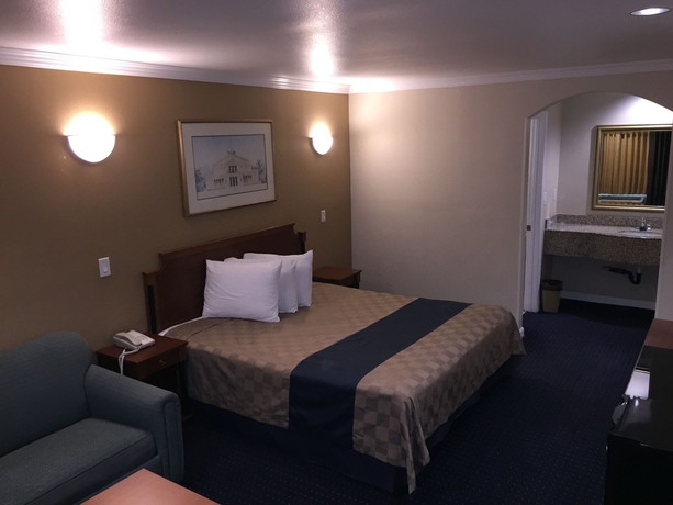 Imagen de la habitación del Hotel Walnut Inn and Suites West Covina. Foto 9