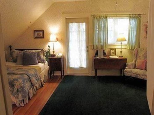 Imagen de la habitación del Hotel Walnut Street Inn. Foto 9