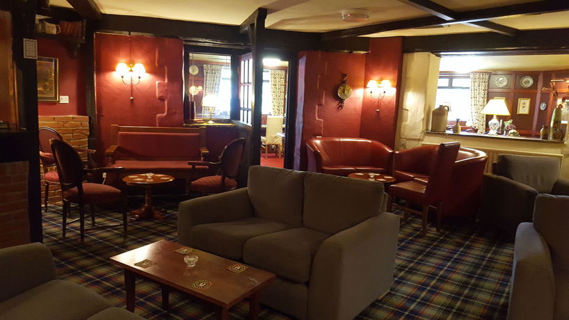 Imagen de los exteriores del Hotel Walnut Tree. Foto 13