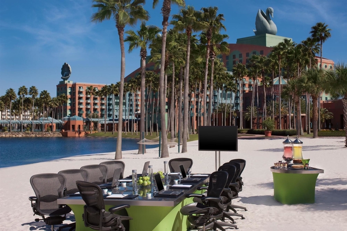 Imagen de los interiores del Hotel Walt Disney World Swan and Dolphin. Foto 10