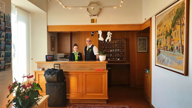 Imagen de los interiores del Hotel Walter Au Lac. Foto 18