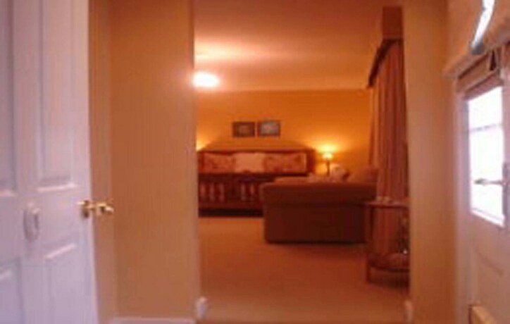 Imagen de la habitación del Hotel Walton House. Foto 38