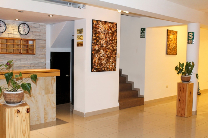 Imagen de los interiores del Hotel Waman. Foto 17