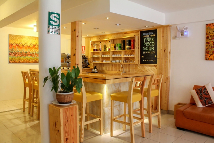 Imagen de los interiores del Hotel Waman. Foto 18