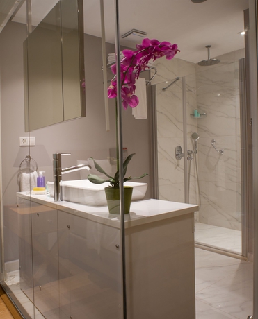 Imagen de la habitación del Hotel Wame Suite. Foto 8