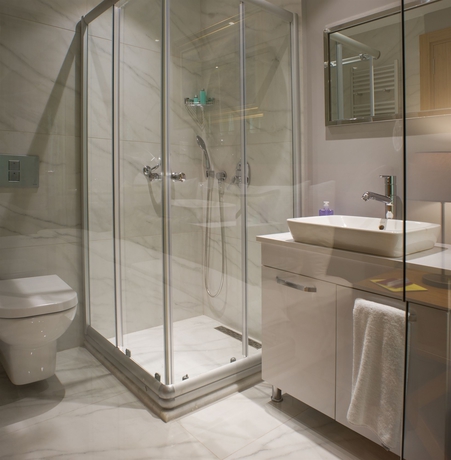 Imagen de la habitación del Hotel Wame Suite. Foto 11