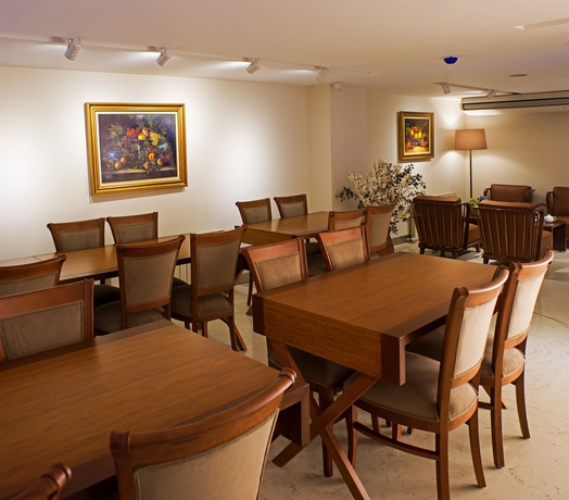 Imagen del bar/restaurante del Hotel Wame Suite. Foto 3