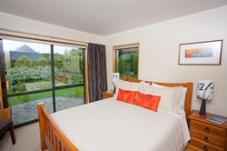 Imagen de la habitación del Hotel Wanaka Springs Lodge. Foto 2