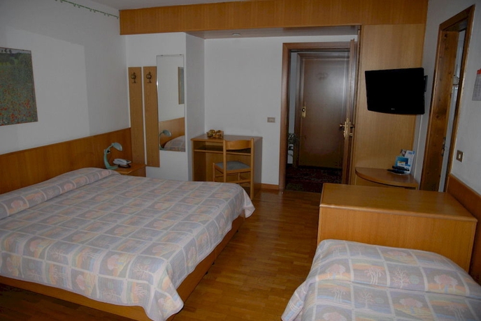 Imagen de la habitación del Hotel Wanda. Foto 10